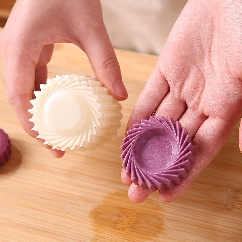 🔥LAST DAY! BUY 1 GET 1 FREE✨ | Just £6.99 only🎂Creative Double-Ended Pastry Mold